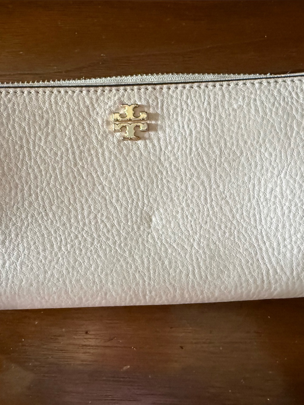 Tory Burch Pebbled White Leather Zip Wristlet with Gold Logo